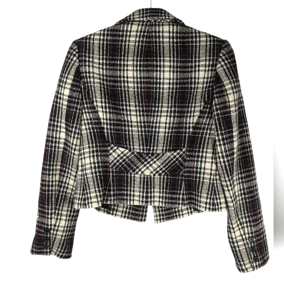 Vintage BCBG Max Azria Wool Blend Plaid Cropped Double Breasted Blazer 2 - Picture 9 of 14